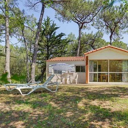 Awesome In Sur With Kitchen La Faute-sur-Mer